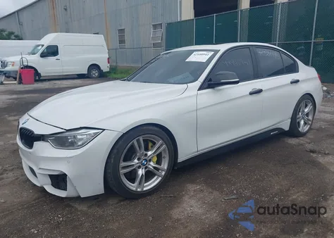 2015 BMW 328I xDrive z USA, uszkodzony, nr VIN WBA3B3C55FF548059